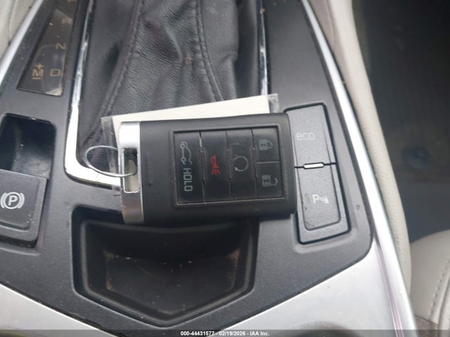 44431577 :رقم المزاد ، 3GYFNDE37DS572861 vin ، 2013 Cadillac Srx Performance Collection مزاد بيع