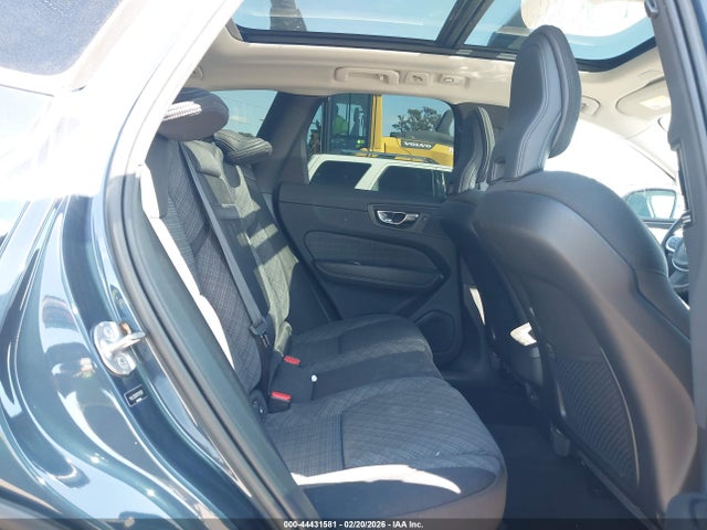 2023 VOLVO XC60 YV4L12DV6P1211507 Photo 7