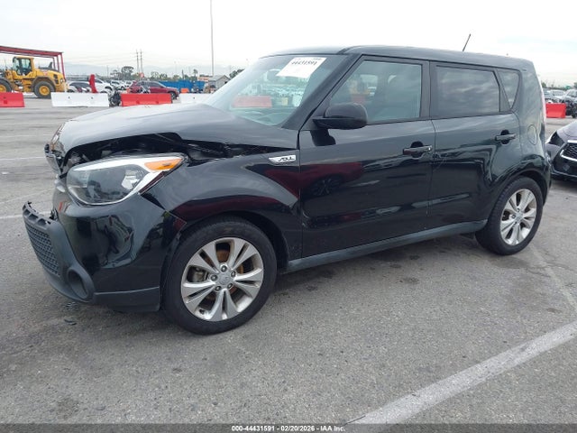 KIA SOUL + 2015 KNDJP3A53F7202181 Image 2