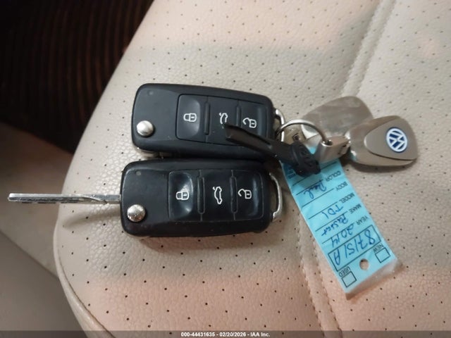 2014 Volkswagen Passat 2.0l Tdi Se მანქანა იყიდება აუქციონზე, vin: 1VWBN7A32EC038781, აუქციონის ნომერი: 44431635