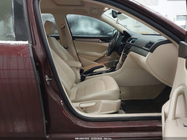 2014 Volkswagen Passat 2.0l Tdi Se მანქანა იყიდება აუქციონზე, vin: 1VWBN7A32EC038781, აუქციონის ნომერი: 44431635