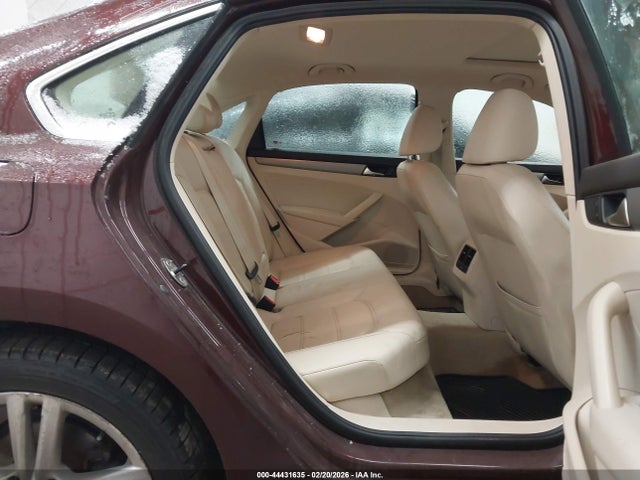 2014 Volkswagen Passat 2.0l Tdi Se მანქანა იყიდება აუქციონზე, vin: 1VWBN7A32EC038781, აუქციონის ნომერი: 44431635