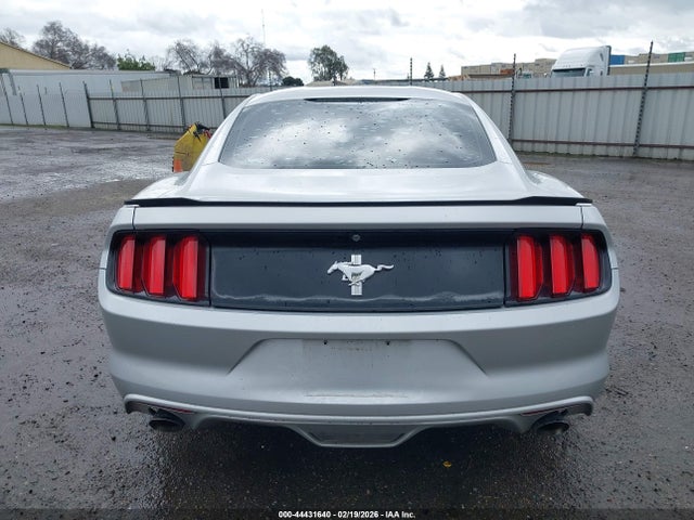 1FA6P8AM9G5304078 Ford Mustang V6