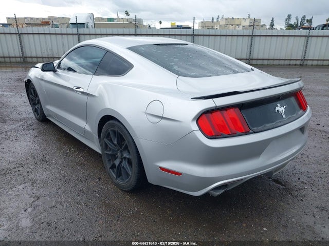 1FA6P8AM9G5304078 Ford Mustang V6