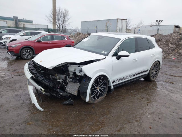 2024 PORSCHE CAYENNE WP1AA2AY6RDA14622 Photo 1