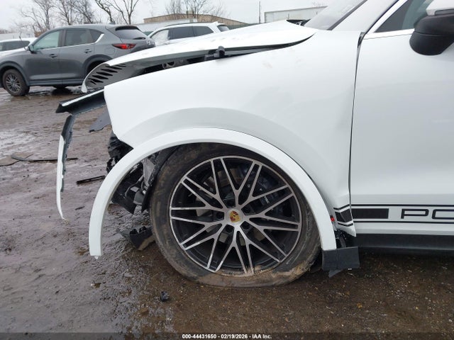 2024 PORSCHE CAYENNE WP1AA2AY6RDA14622 Photo 5