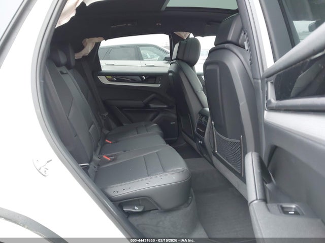 2024 PORSCHE CAYENNE WP1AA2AY6RDA14622 Photo 7