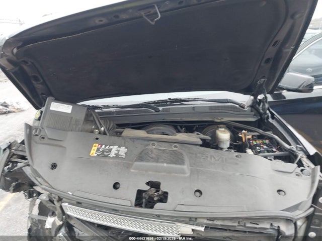 44431656 :رقم المزاد ، 1GKS1FKC2KR210957 vin ، 2019 Gmc Yukon Xl Sle مزاد بيع