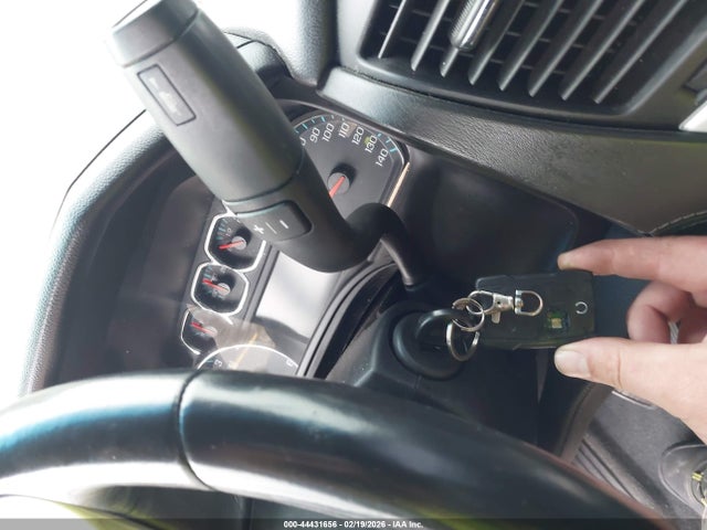 44431656 :رقم المزاد ، 1GKS1FKC2KR210957 vin ، 2019 Gmc Yukon Xl Sle مزاد بيع