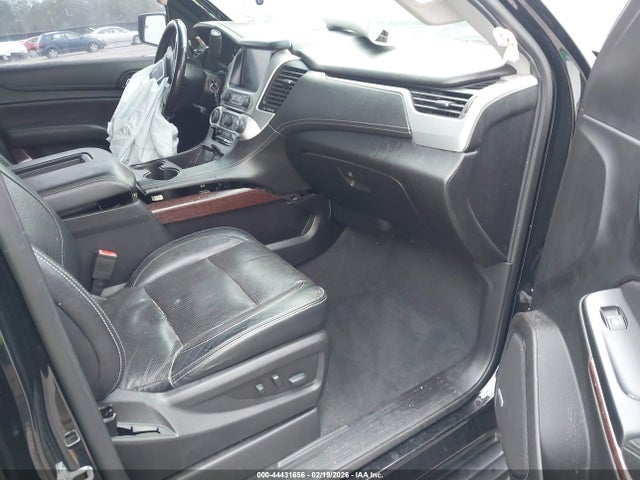 44431656 :رقم المزاد ، 1GKS1FKC2KR210957 vin ، 2019 Gmc Yukon Xl Sle مزاد بيع