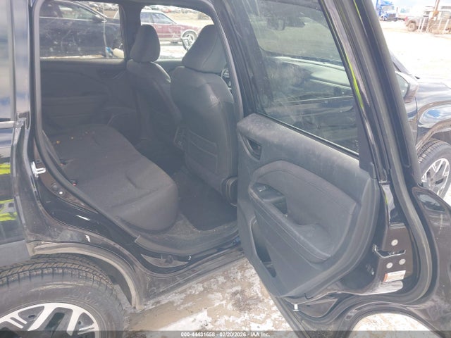 Продажа на аукционе авто 2025 Subaru Forester Premium, vin: JF2SLDBC3SH539006, номер лота: 44431658