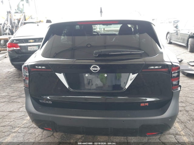 3N8AP6DA7SL301879 Nissan Kicks Sr Fwd
