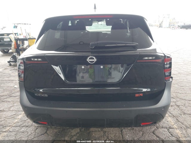 3N8AP6DA7SL301879 Nissan Kicks Sr Fwd