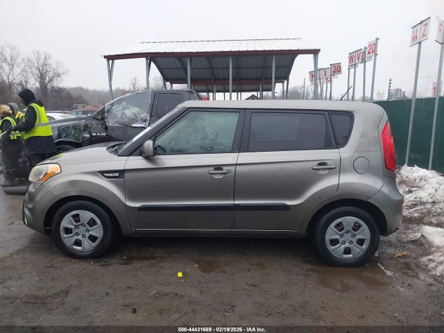 Продажа на аукционе авто 2013 Kia Soul, vin: KNDJT2A59D7600577, номер лота: 44431669