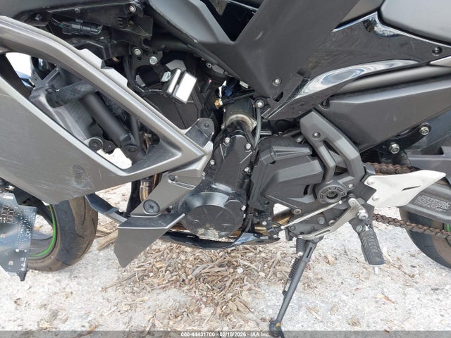 2024 KAWASAKI EX650 ML5EXER15RDAC9471 Photo 8