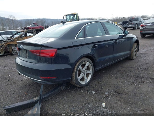 2019 AUDI A3 WAUAUGFF9K1009092 Photo 3