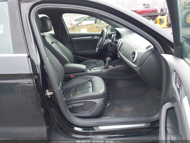 2019 AUDI A3 WAUAUGFF9K1009092 Photo 4