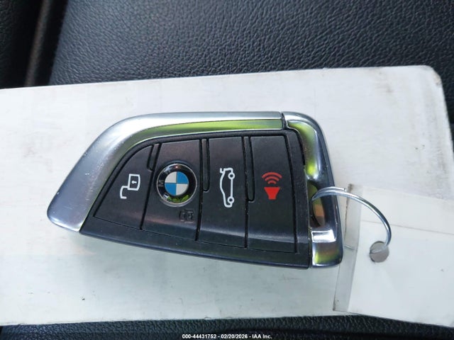 3MW5R1J5XK8B01922 BMW 330I