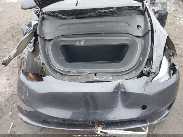 2024 TESLA MODEL Y 7SAYGDEF0RA307427 Photo 9