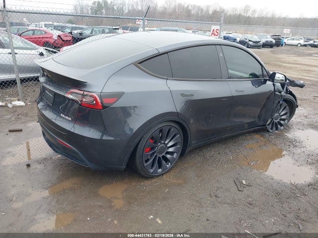 2024 TESLA MODEL Y 7SAYGDEF0RA307427 Photo 3