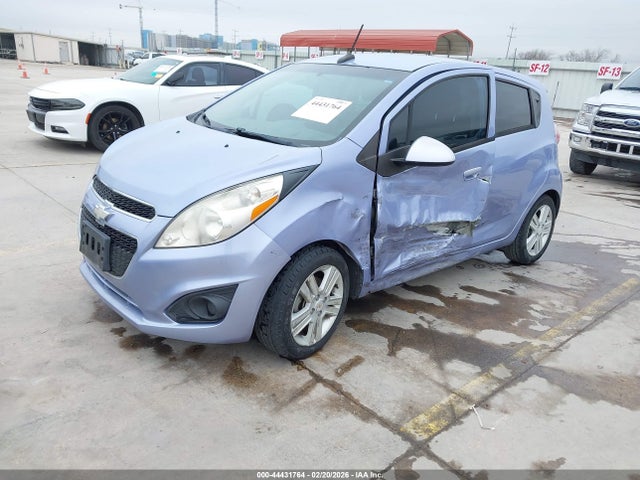 Chevrolet Spark Ls Auto 2014 KL8CB6S95EC556602 Image 2