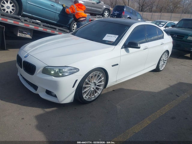 BMW 535i Xdrive 2014 WBA5B3C54ED538514 Image 2