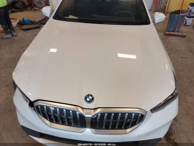 Продажа на аукционе авто 2025 Bmw I5 Xdrive40, vin: WBY13HG00SCT27501, номер лота: 44431791