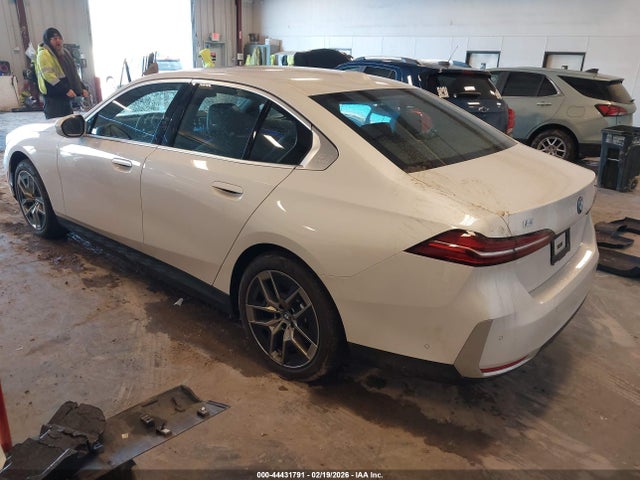 Продажа на аукционе авто 2025 Bmw I5 Xdrive40, vin: WBY13HG00SCT27501, номер лота: 44431791