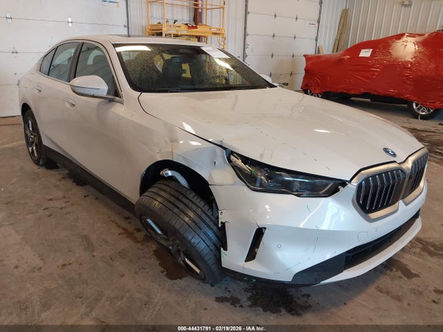 Продажа на аукционе авто 2025 Bmw I5 Xdrive40, vin: WBY13HG00SCT27501, номер лота: 44431791