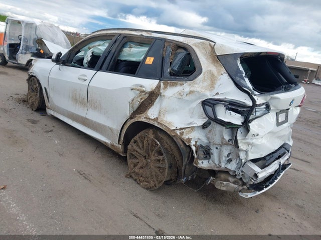 2022 BMW X5 5UXJU4C00N9J83350 Photo 2