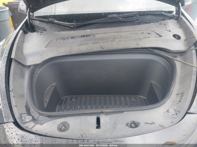 Продаж на аукціоні авто 2021 Tesla Model Y Long Range Dual Motor All-wheel Drive, vin: 5YJYGDEE3MF149665, номер лоту: 44431809