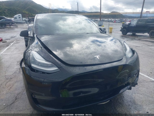 Продаж на аукціоні авто 2021 Tesla Model Y Long Range Dual Motor All-wheel Drive, vin: 5YJYGDEE3MF149665, номер лоту: 44431809