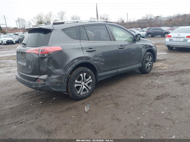 JTMBFREV7HJ134400 Toyota RAV4 LE