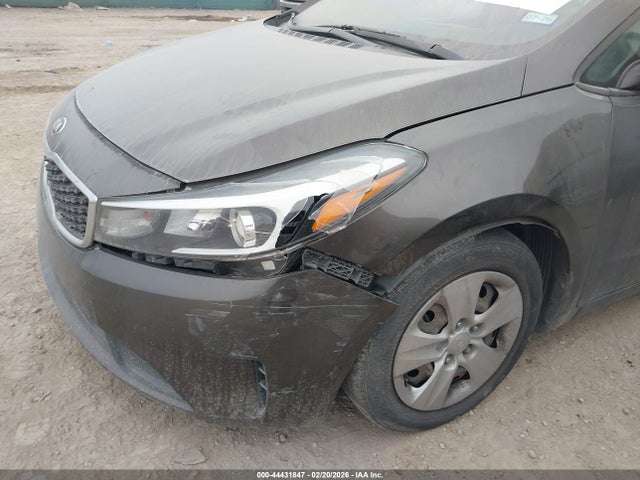 Aukcja sprzedaży 2017 Kia Forte Lx, vin: 3KPFK4A76HE142525, numer aukcji: 44431847