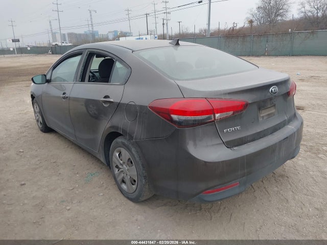 Aukcja sprzedaży 2017 Kia Forte Lx, vin: 3KPFK4A76HE142525, numer aukcji: 44431847