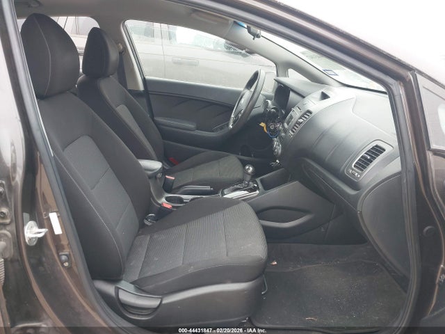 Aukcja sprzedaży 2017 Kia Forte Lx, vin: 3KPFK4A76HE142525, numer aukcji: 44431847
