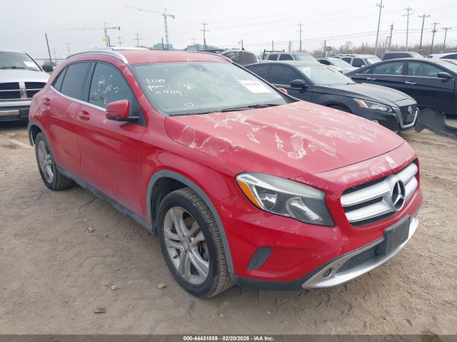 2015 MERCEDES-BENZ GLA 250 WDCTG4GB8FJ088199