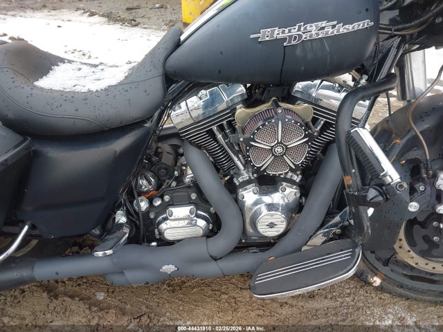 2011 HARLEY-DAVIDSON FLHX 1HD1KBM13BB619534 Photo 7