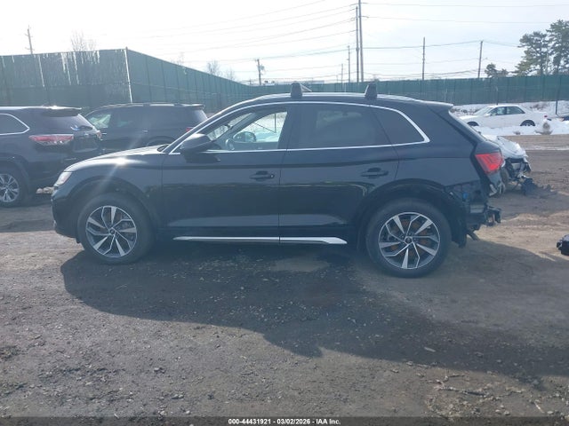 Продажа на аукционе авто 2021 Audi Q5 Premium Plus 45 Tfsi Quattro S Tronic, vin: WA1BAAFY5M2105551, номер лота: 44431921