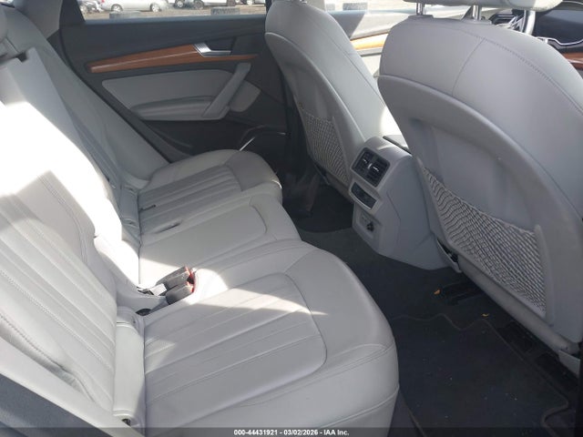 Продажа на аукционе авто 2021 Audi Q5 Premium Plus 45 Tfsi Quattro S Tronic, vin: WA1BAAFY5M2105551, номер лота: 44431921