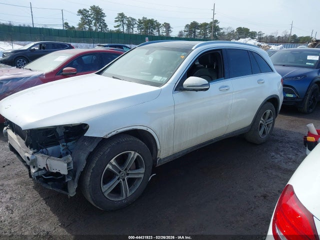 44431923 :رقم المزاد ، WDC0G4KB0HF203166 vin ، 2017 Mercedes-benz Glc 300 4matic مزاد بيع