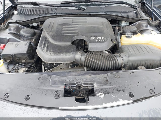 44431930 :رقم المزاد ، 2C3CDXFG8GH288178 vin ، 2016 Dodge Charger Se مزاد بيع