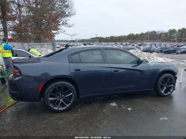 44431930 :رقم المزاد ، 2C3CDXFG8GH288178 vin ، 2016 Dodge Charger Se مزاد بيع