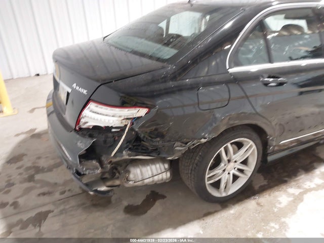 2013 Mercedes-benz C 300 Sport 4matic მანქანა იყიდება აუქციონზე, vin: WDDGF8AB6DR274323, აუქციონის ნომერი: 44431939