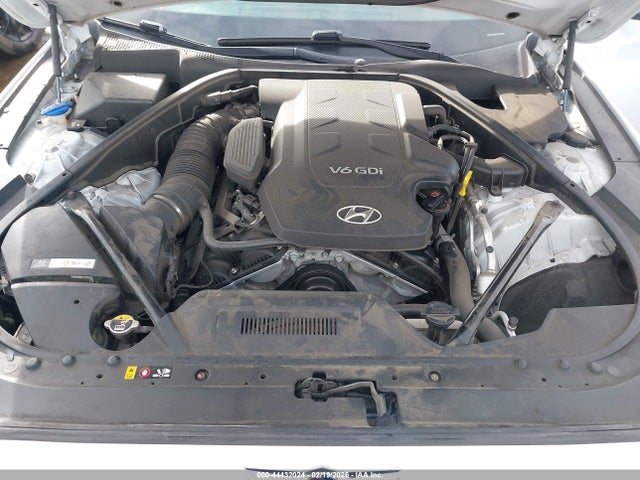 44432024 :رقم المزاد ، KMHGN4JE3GU137028 vin ، 2016 Hyundai Genesis 3.8 مزاد بيع