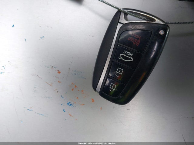 44432024 :رقم المزاد ، KMHGN4JE3GU137028 vin ، 2016 Hyundai Genesis 3.8 مزاد بيع