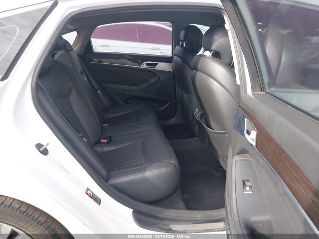 44432024 :رقم المزاد ، KMHGN4JE3GU137028 vin ، 2016 Hyundai Genesis 3.8 مزاد بيع