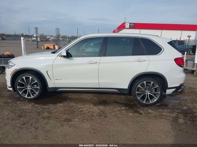 44432037 :رقم المزاد ، 5UXKR0C37H0X81419 vin ، 2017 Bmw X5 Xdrive35i مزاد بيع