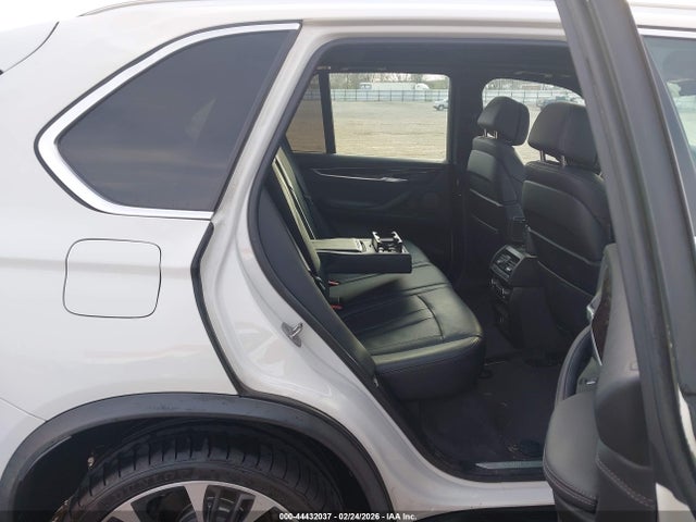 44432037 :رقم المزاد ، 5UXKR0C37H0X81419 vin ، 2017 Bmw X5 Xdrive35i مزاد بيع