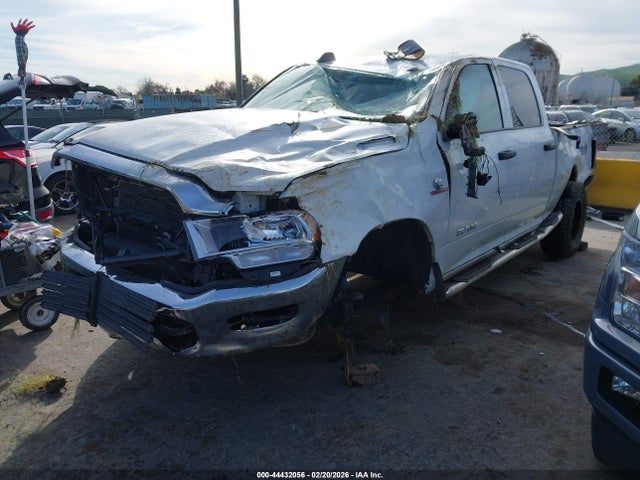 3C6UR5CL0LG288457 RAM 2500 Tradesman 4x4 6&#039;4 Box